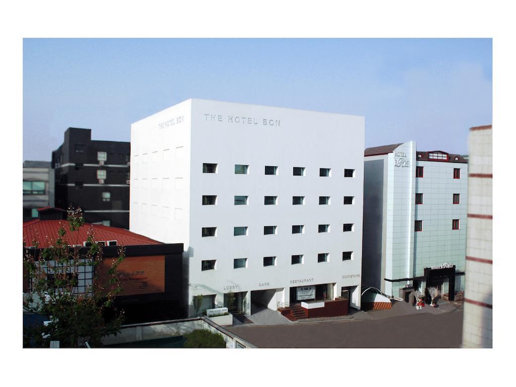 The Hotel Bon Suwon Exteriér fotografie