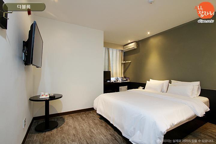 The Hotel Bon Suwon Pokoj fotografie